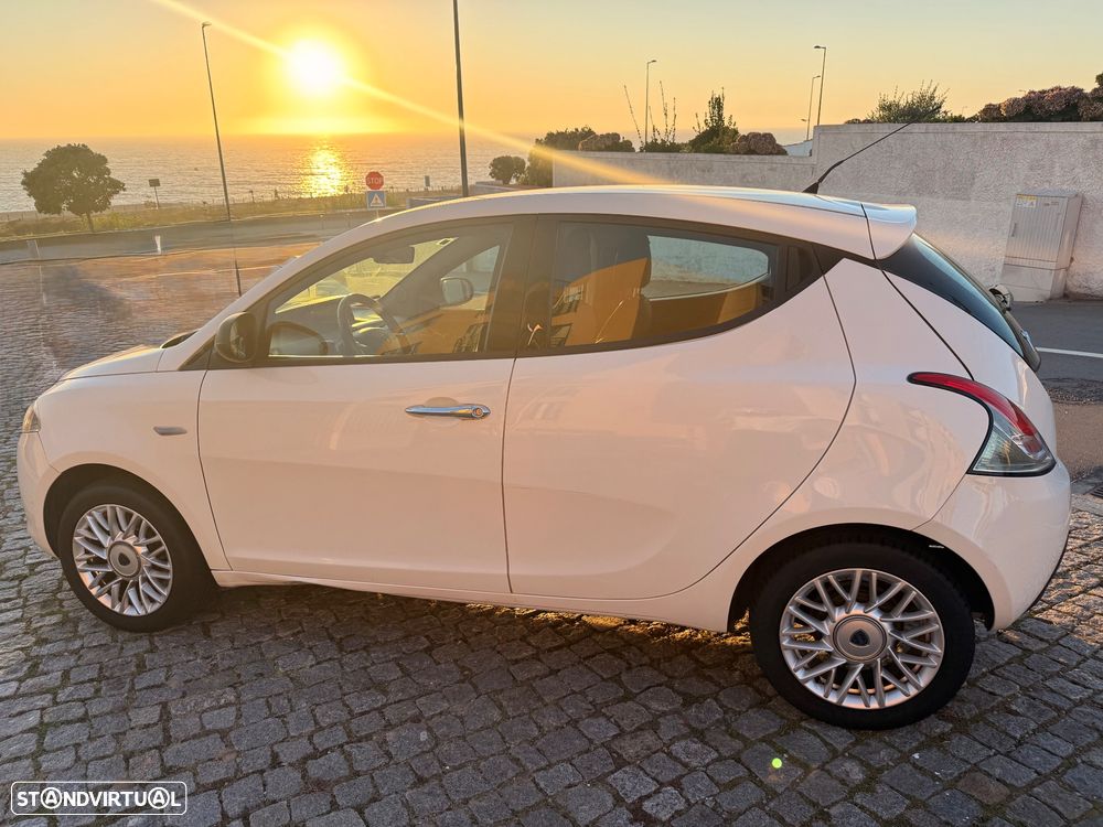 Lancia Ypsilon 1.2 S&S Urban - 1