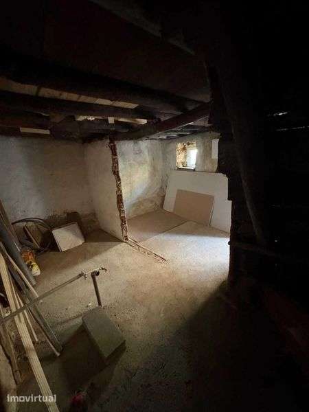 Moradia de aldeia T1 para recuperar - Grande imagem: 2/9