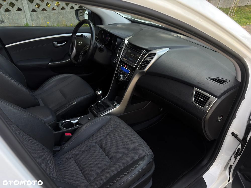 Hyundai i30 1.6 GDI Premium - 15