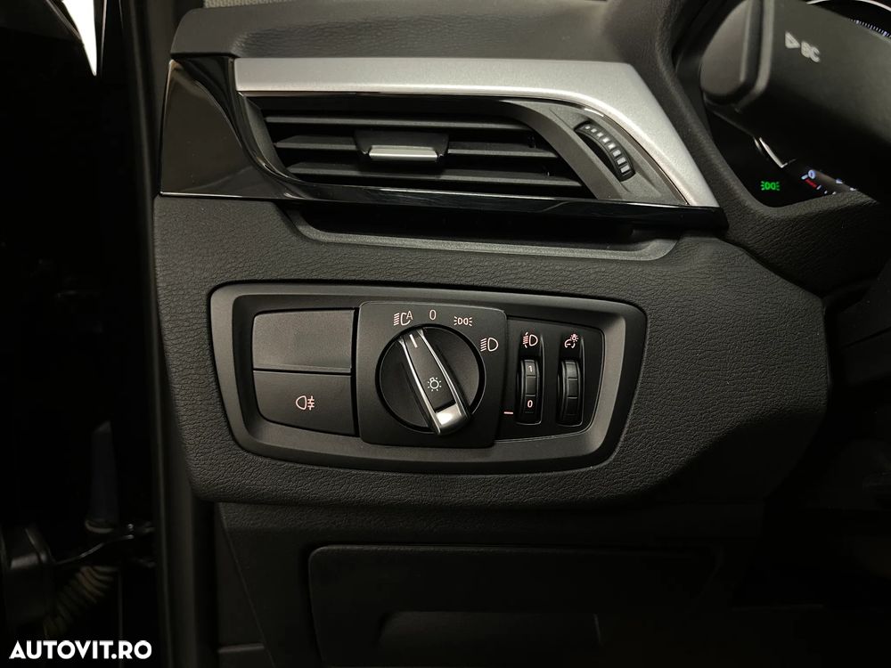 BMW X1 sDrive18d AT - 28