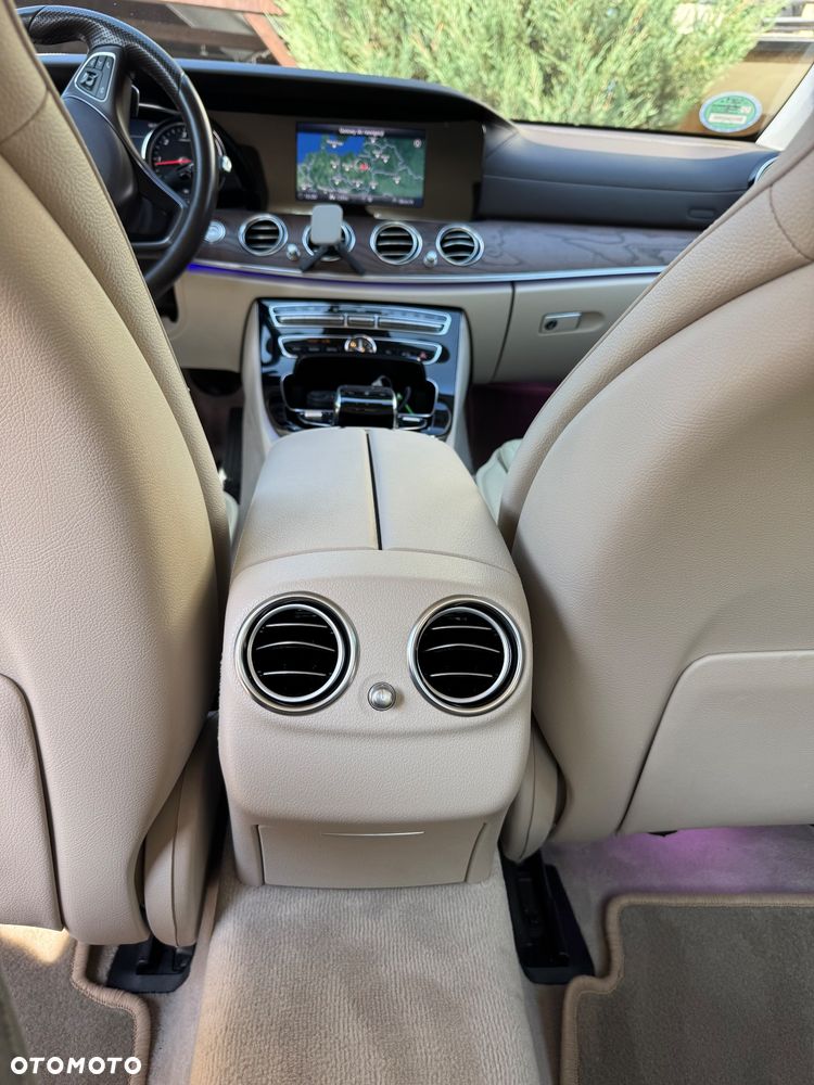 Mercedes-Benz Klasa E 220 d Business Edition 9G-TRONIC - 18