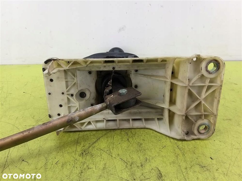Mechanizm zmiany biegów lewarek Audi A3 8L 1996-2003 1,6 B 1J0711061A - 3