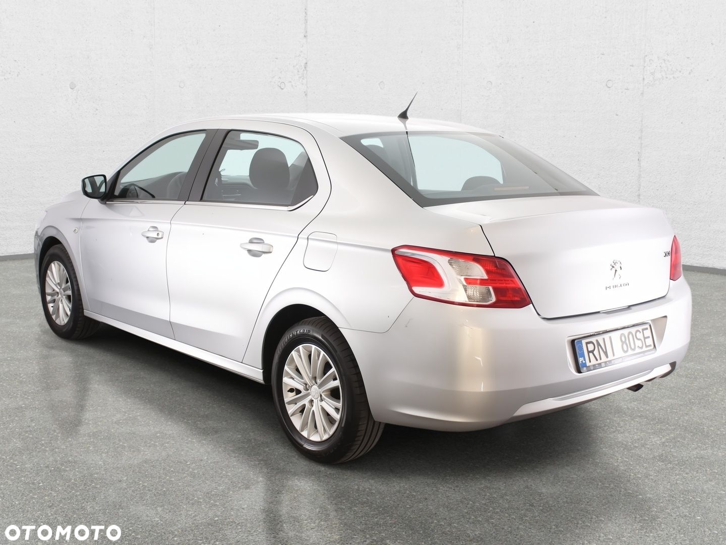 Peugeot 301 1.6 VTi Allure - 3