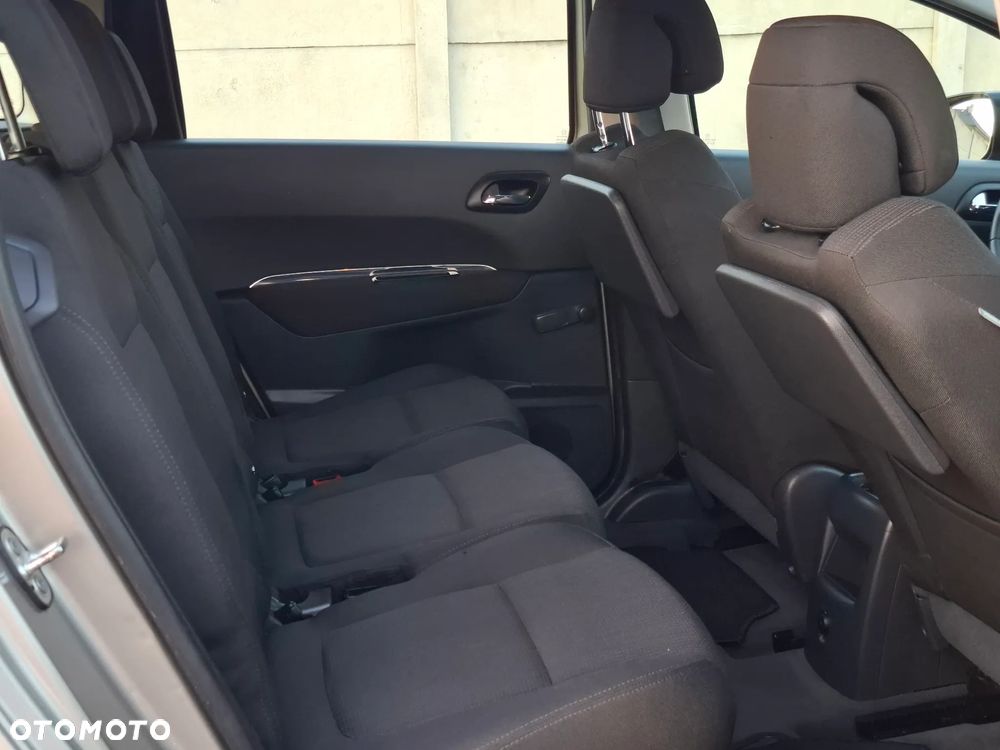 Peugeot 5008 1.6 HDi Trendy - 17