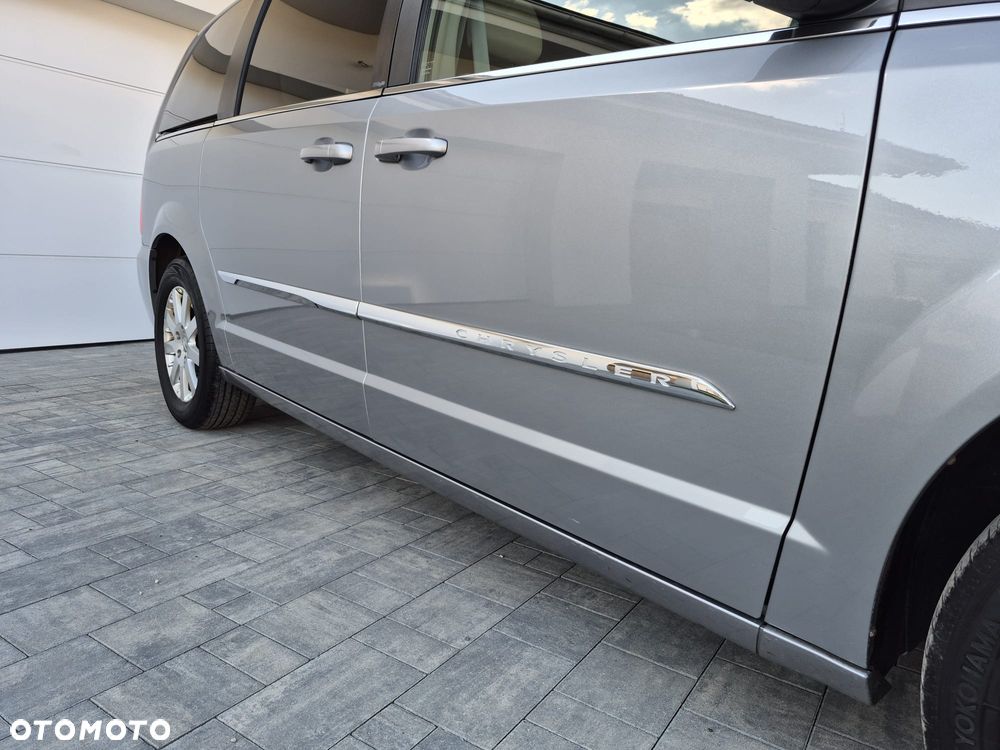 Chrysler Town & Country 3.6 Touring - 6