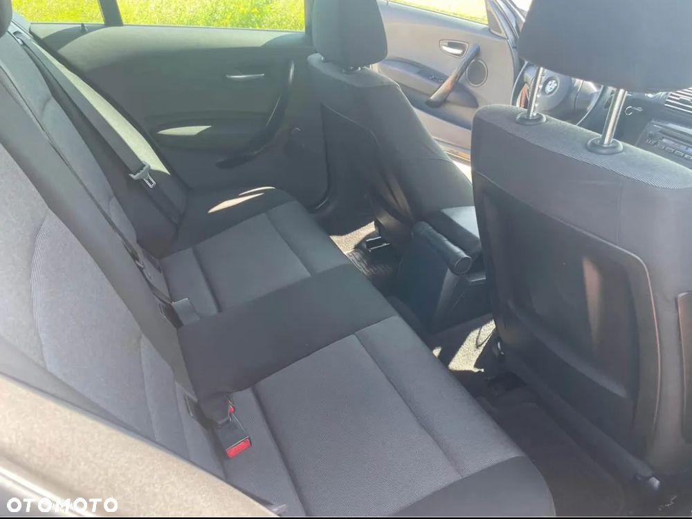 BMW Seria 1 116i - 13