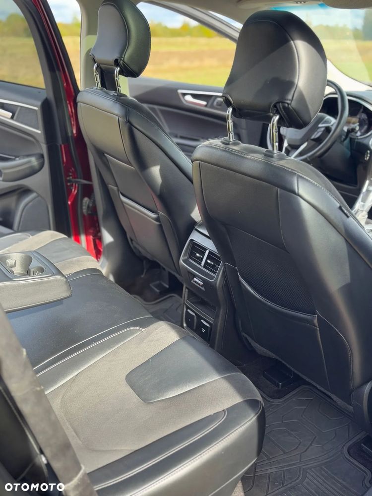 Ford Edge - 21