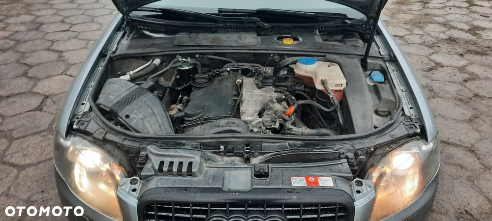 Audi A4 Avant 2.0 TDI Quattro - 11