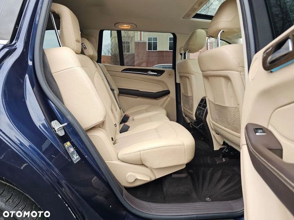 Mercedes-Benz GLS - 13