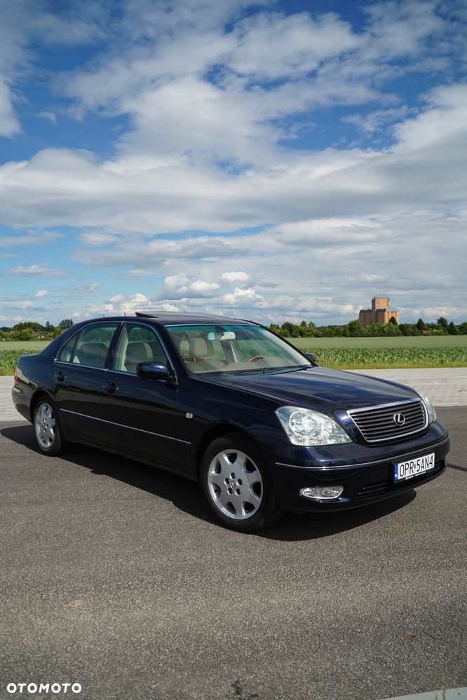Lexus LS Standard - 1