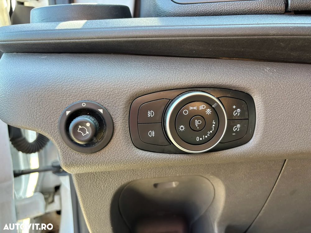 Ford Transit - 11