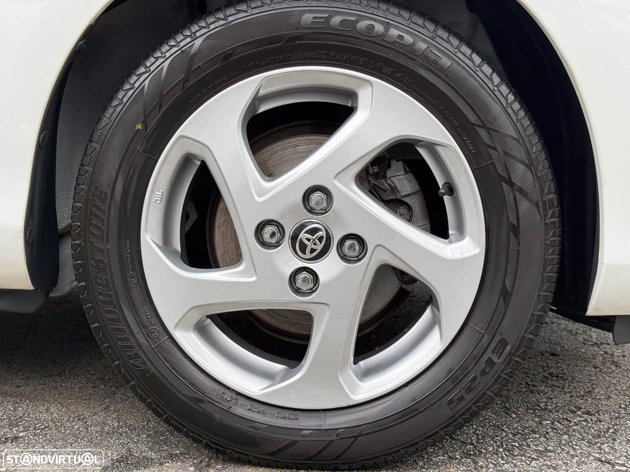 Toyota Yaris 1.0 VVT-i Cool - 5