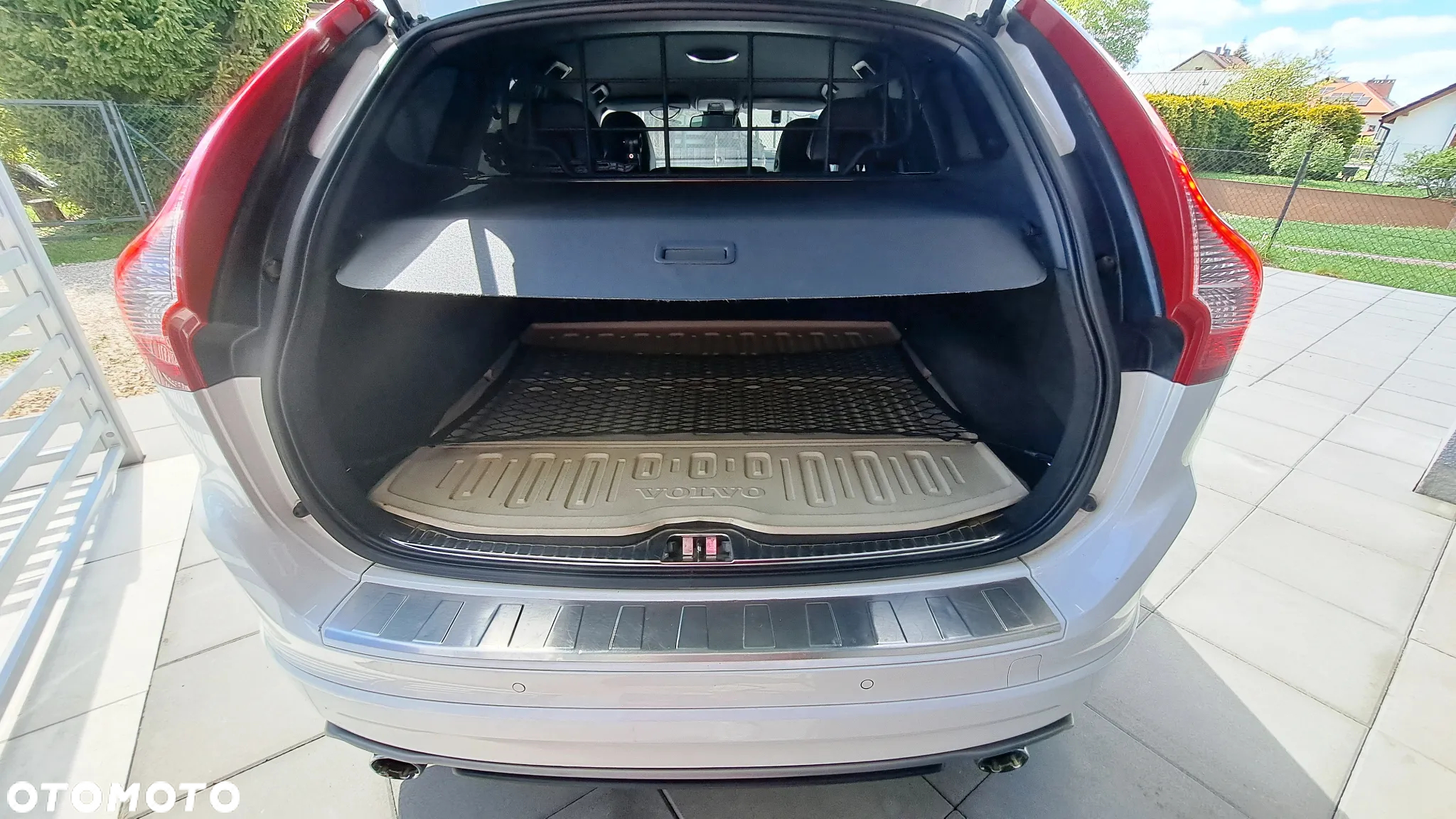 Volvo XC 60 D4 Drive-E Momentum - 24