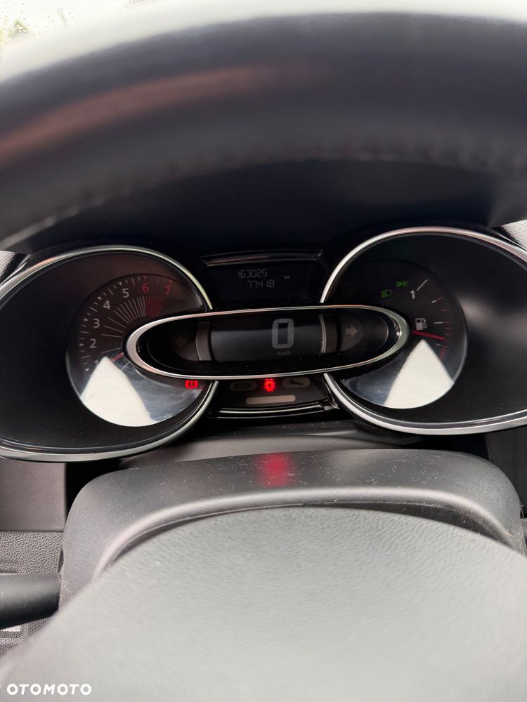 Renault Clio 1.2 16V Limited - 17