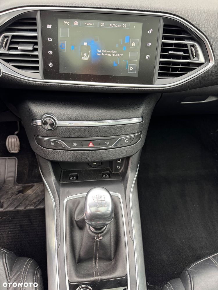 Peugeot 308 - 17