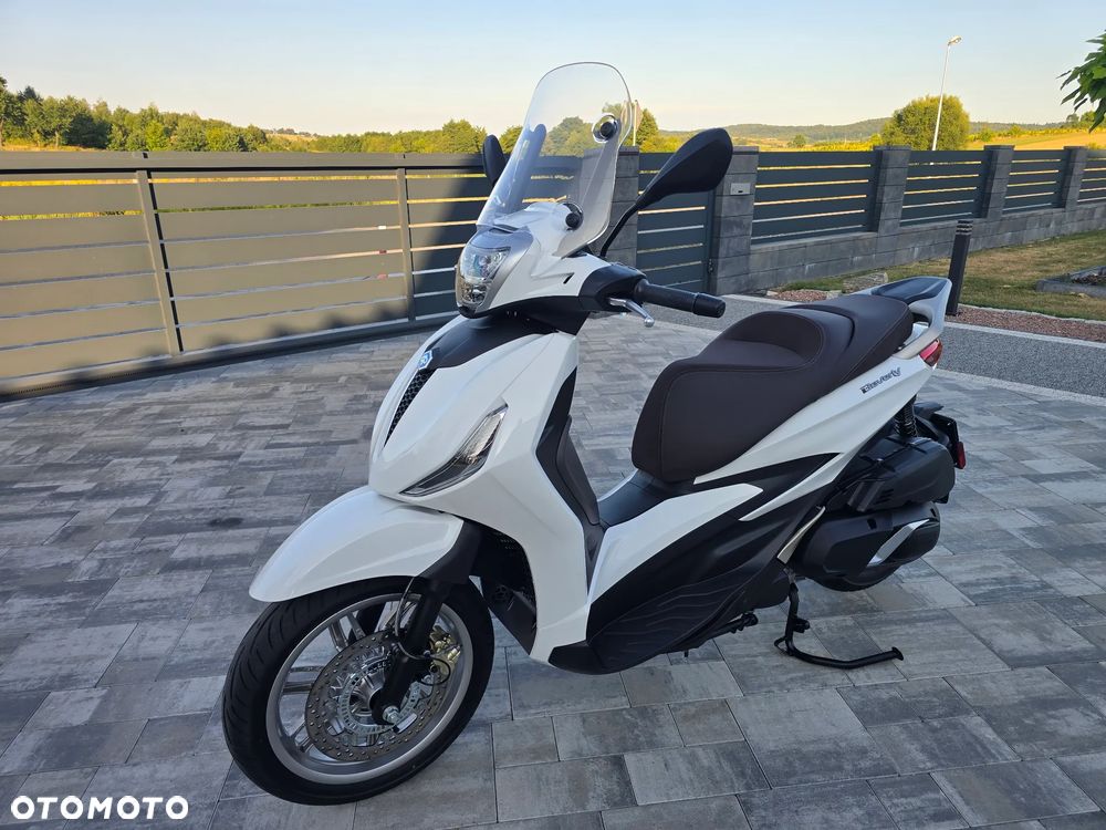Piaggio Beverly - 1