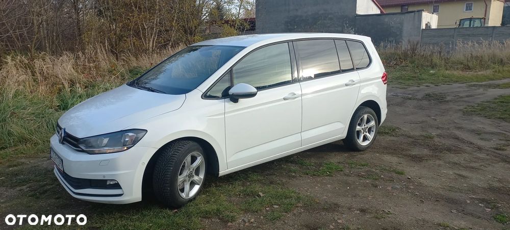 Volkswagen Touran - 5