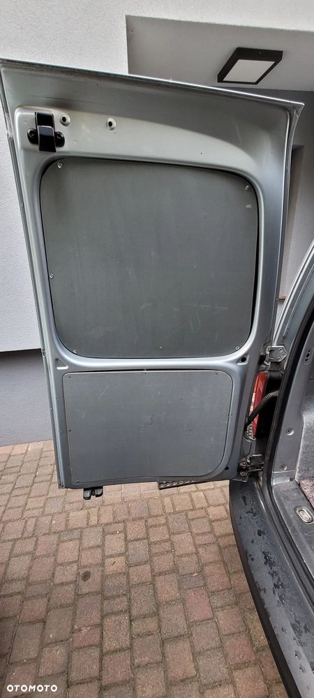 Volkswagen Caddy 2.0 TDI Trendline - 21