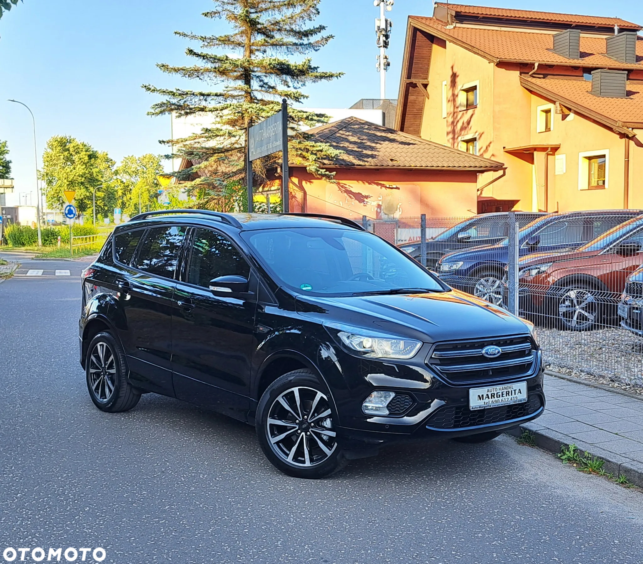 Ford Kuga 1.5 EcoBoost 2x4 ST-Line - 35