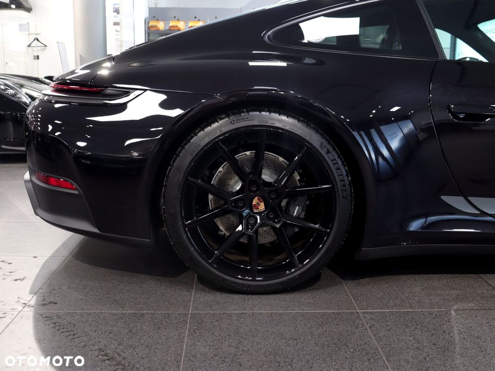 Porsche 911 Carrera T - 12