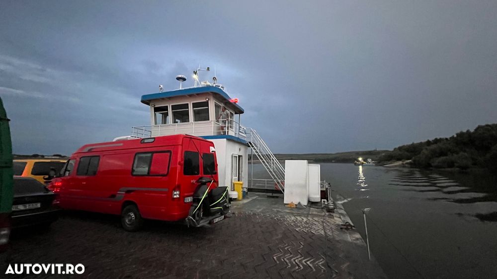 Mercedes-Benz Sprinter - 1