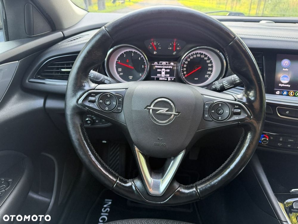 Opel Insignia - 37