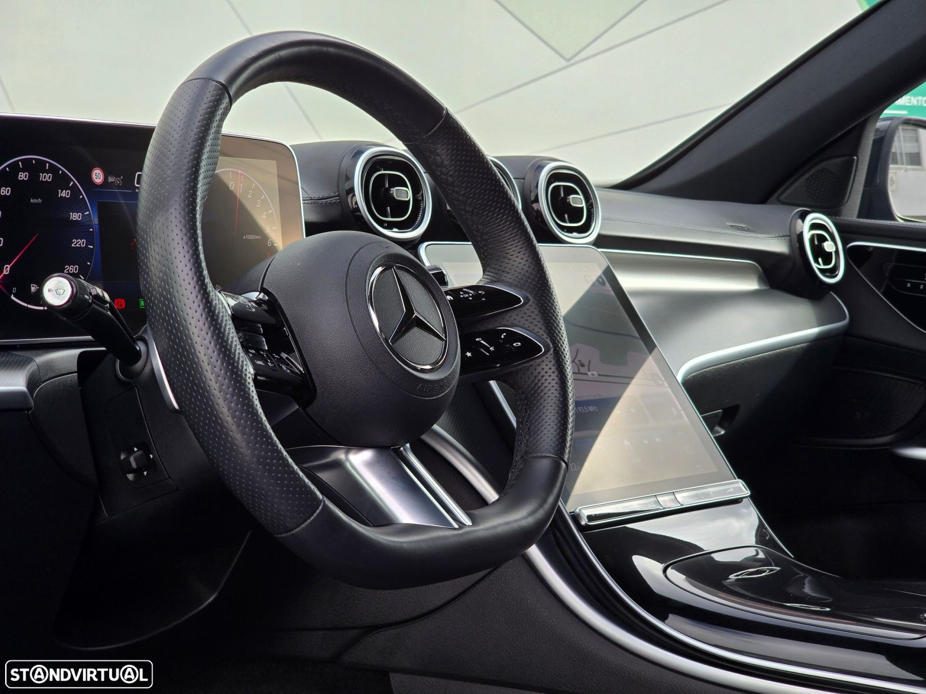 Mercedes-Benz C 300 e AMG Line - 12