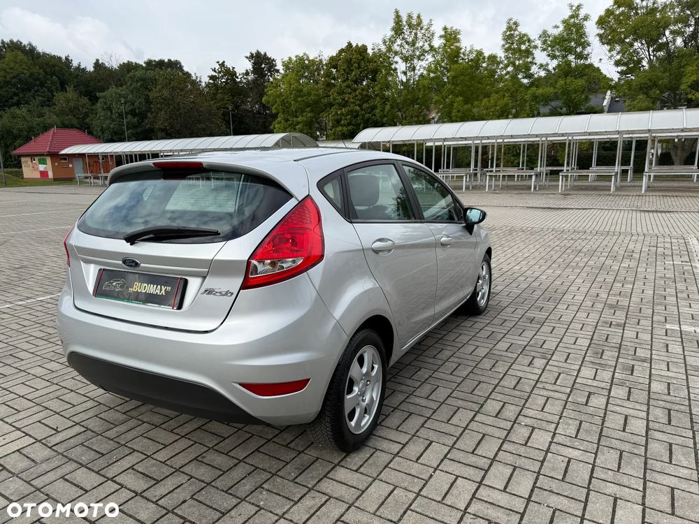 Ford Fiesta 1.25 Ambiente - 9
