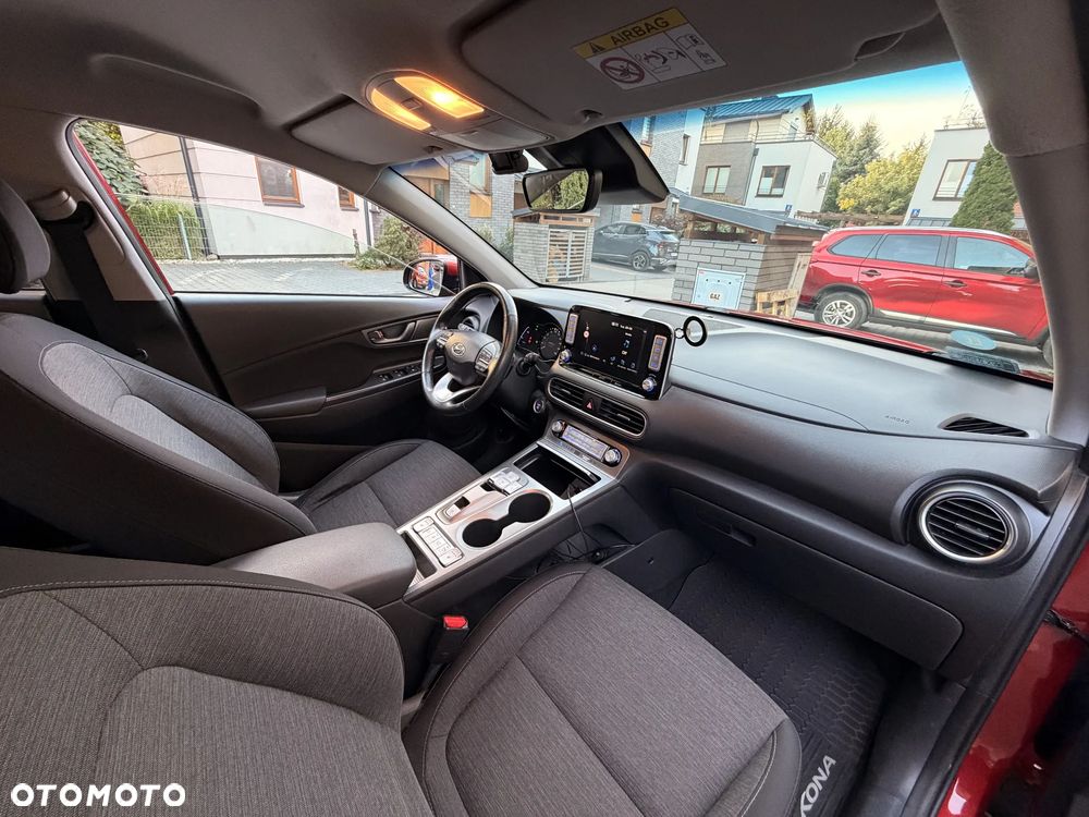 Hyundai Kona 64kWh Premium - 13