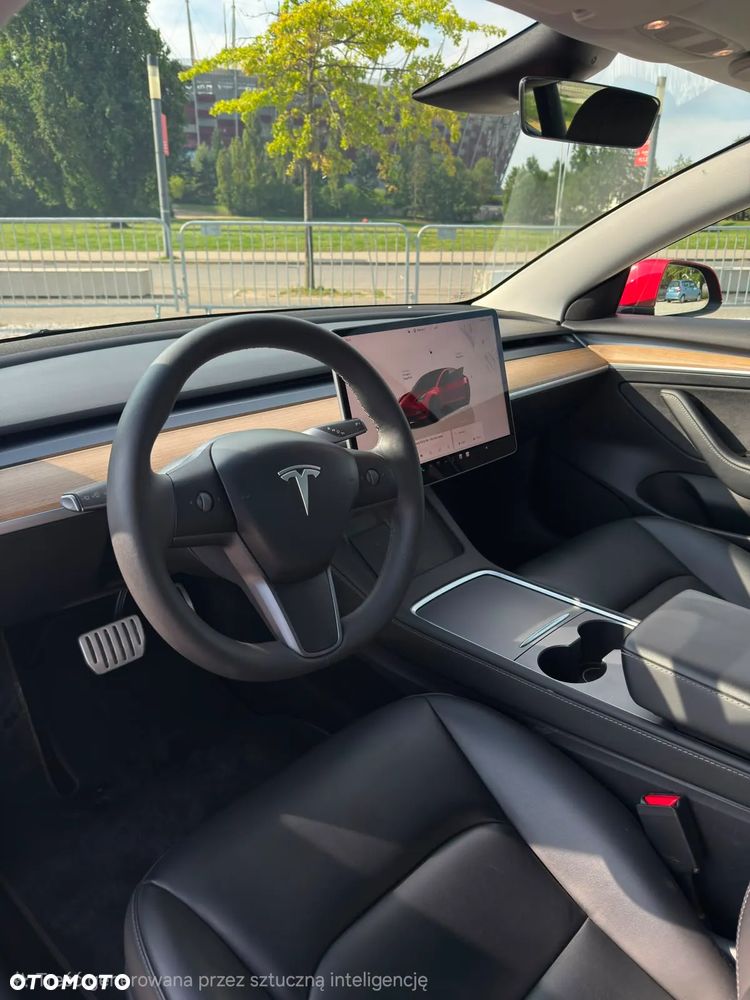 Tesla Model 3 - 11