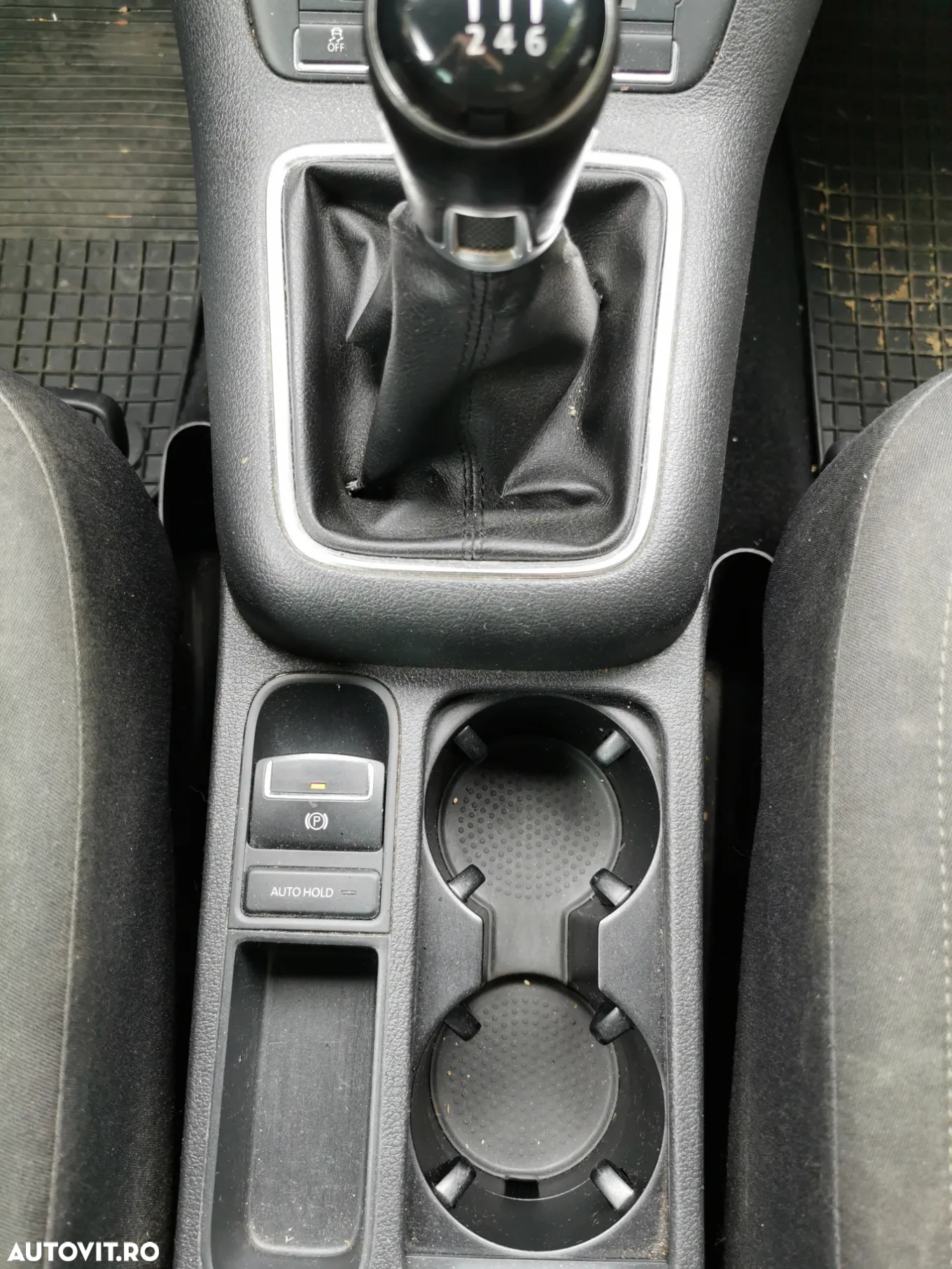 Volkswagen Tiguan - 12