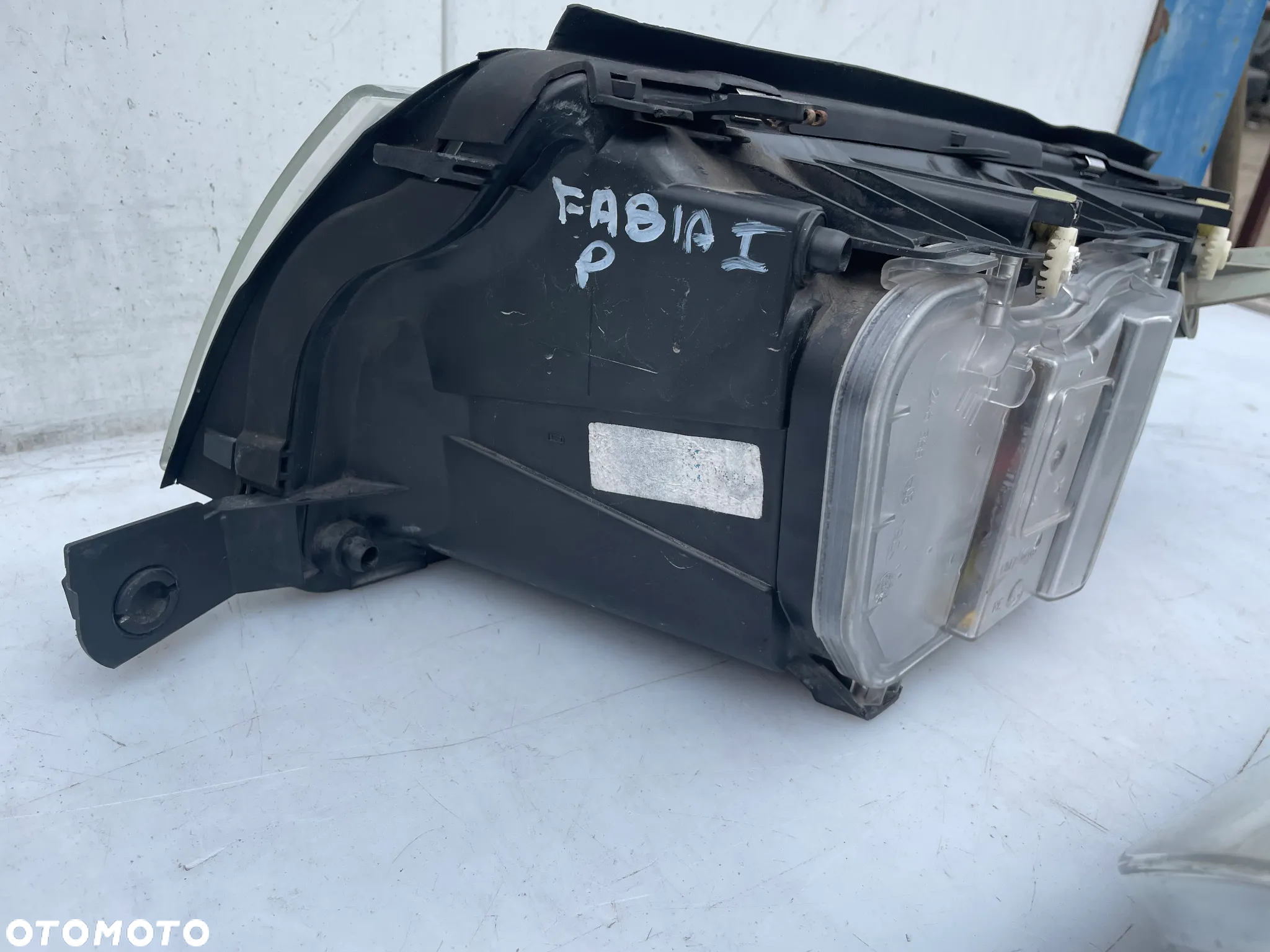 LAMPY LAMPA LEWY PRAWY PRZÓD SKODA FABIA I - 12