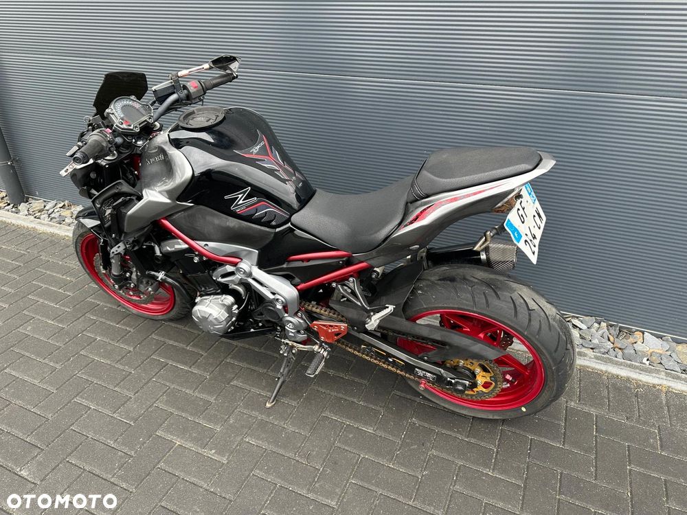 Kawasaki Z 900 - 3