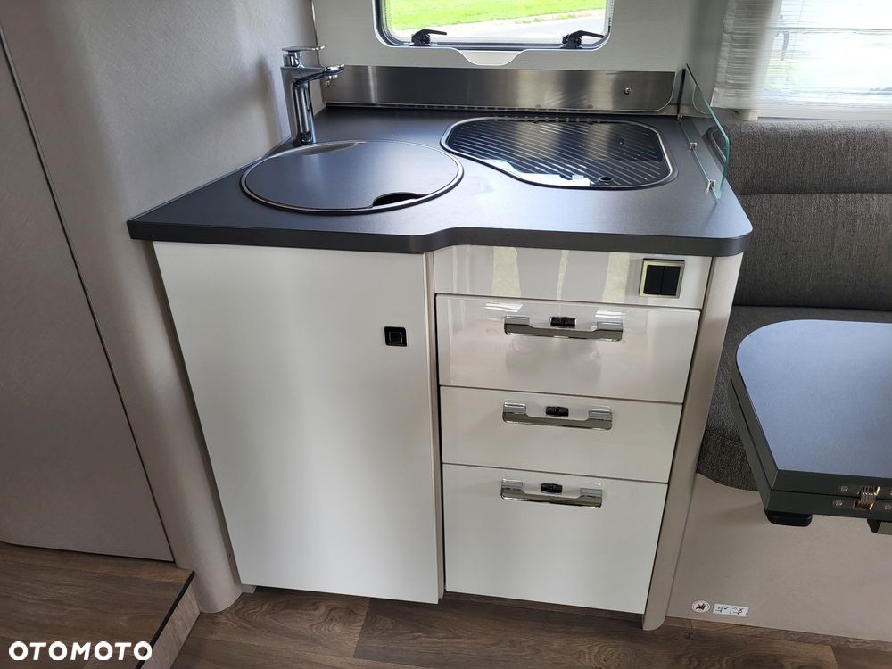 Hymer-Eriba T-Class S 685 - 4