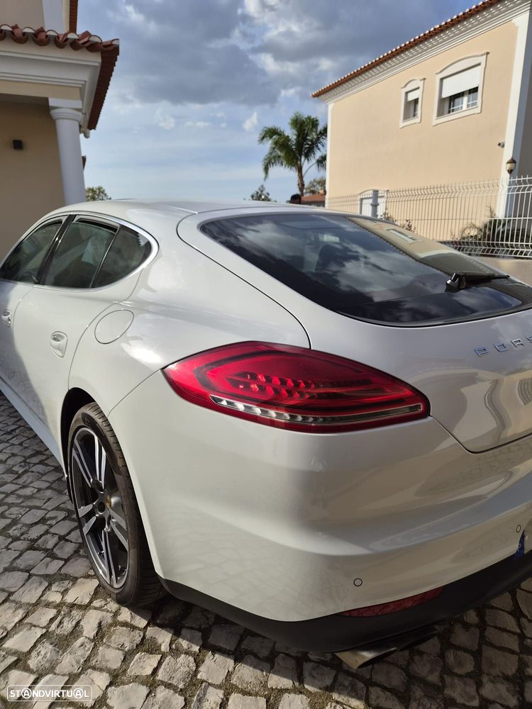 Porsche Panamera - 8
