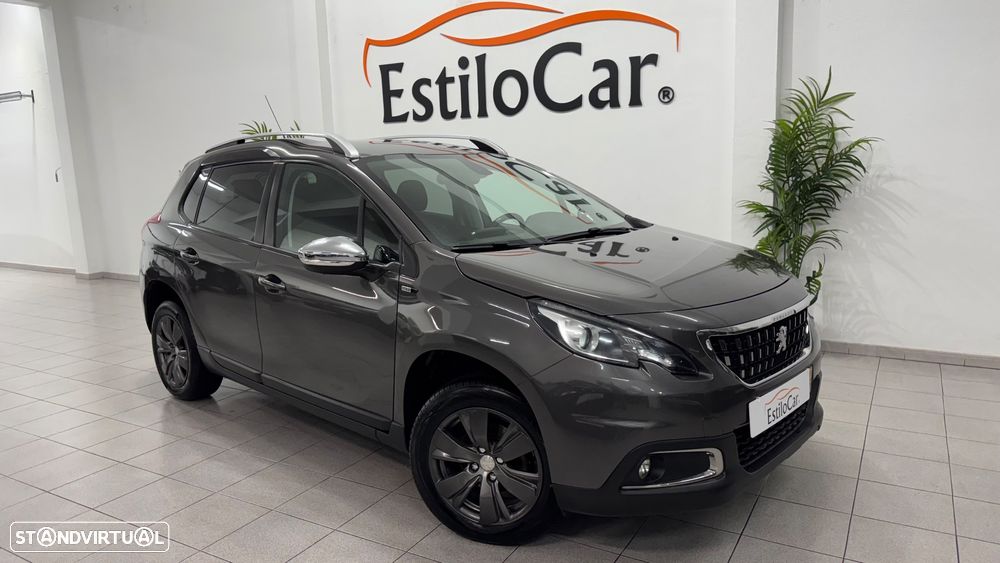 Peugeot 2008 1.2 PureTech Style - 12