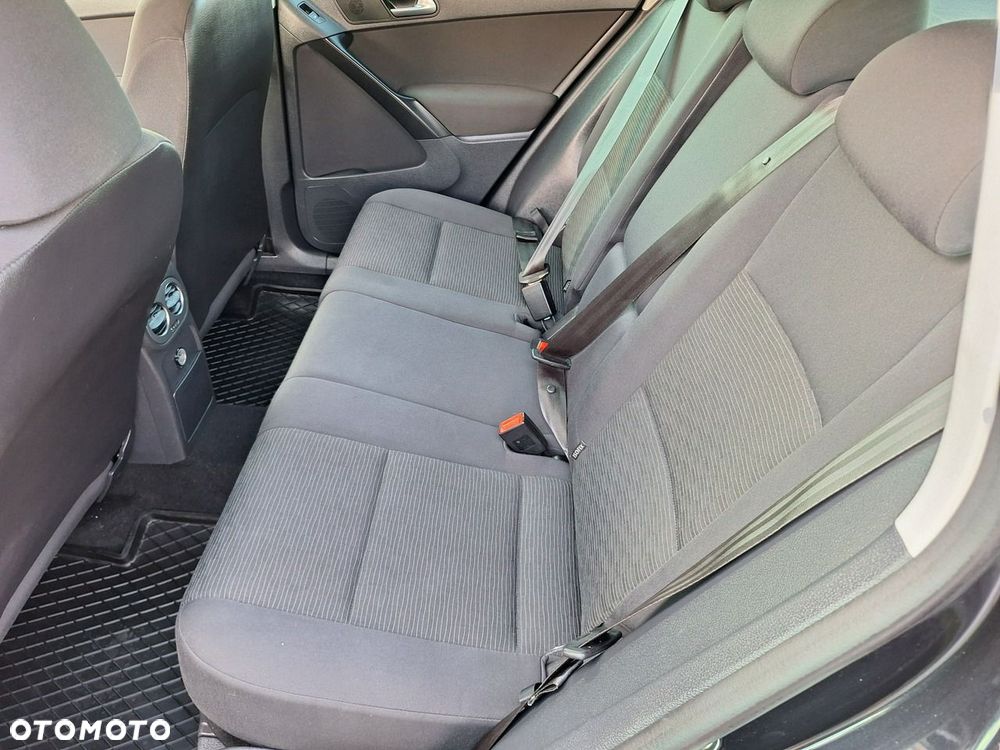 Volkswagen Tiguan 2.0 TDI SCR BlueMotion Technology Trend & Fun - 21