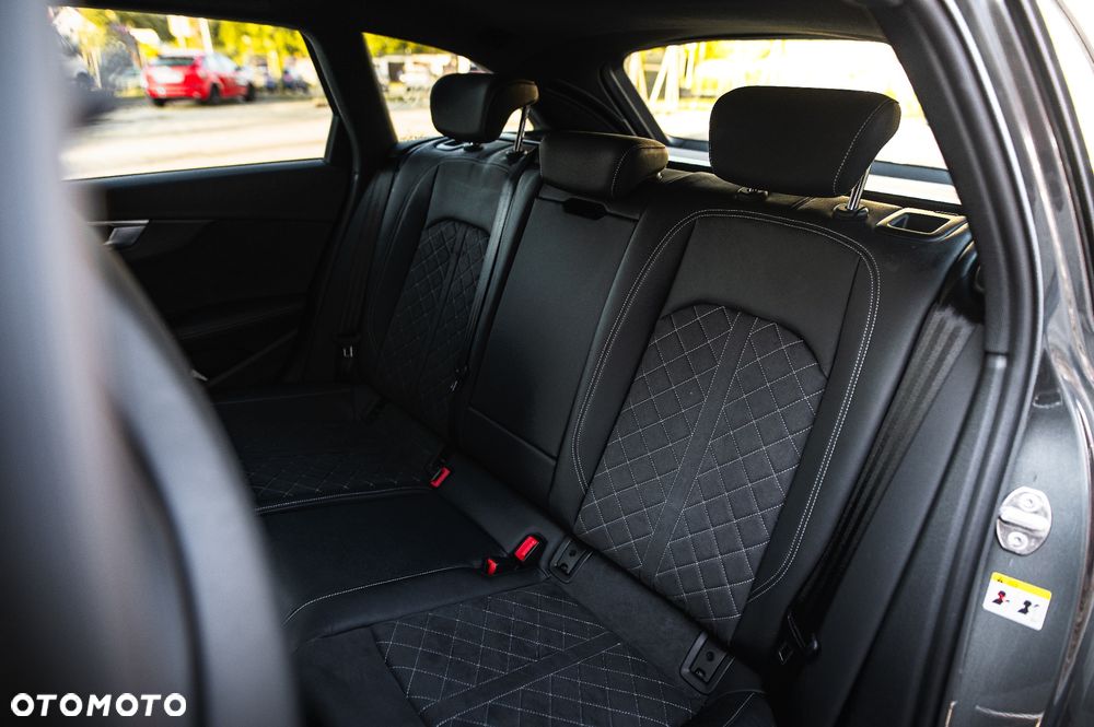 Audi RS4 Avant - 20