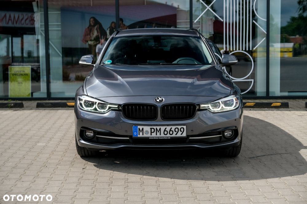 BMW Seria 3 318d Sport Line Shadow - 12