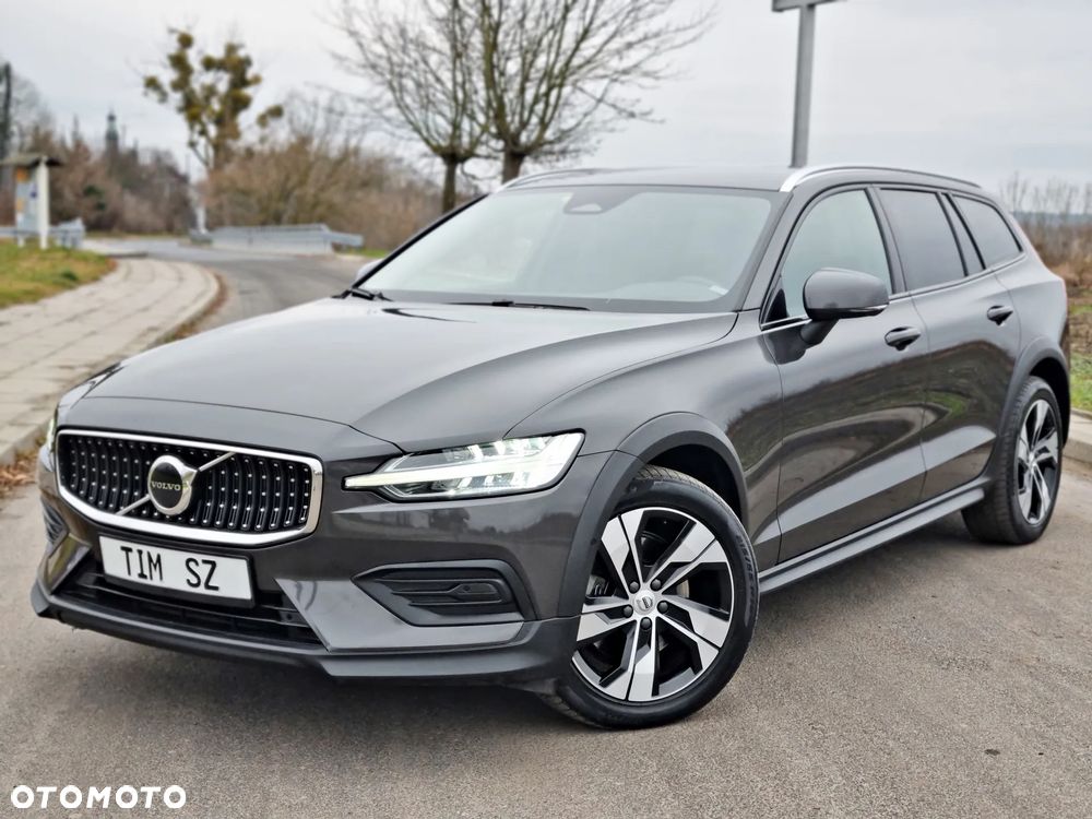Volvo V60 Cross Country B4 D AWD Geartronic Pro - 9