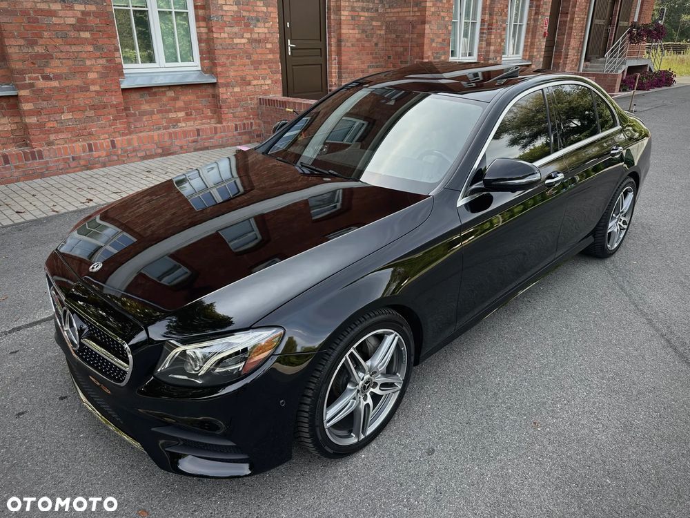 Mercedes-Benz Klasa E 300 9G-TRONIC AMG Line - 14