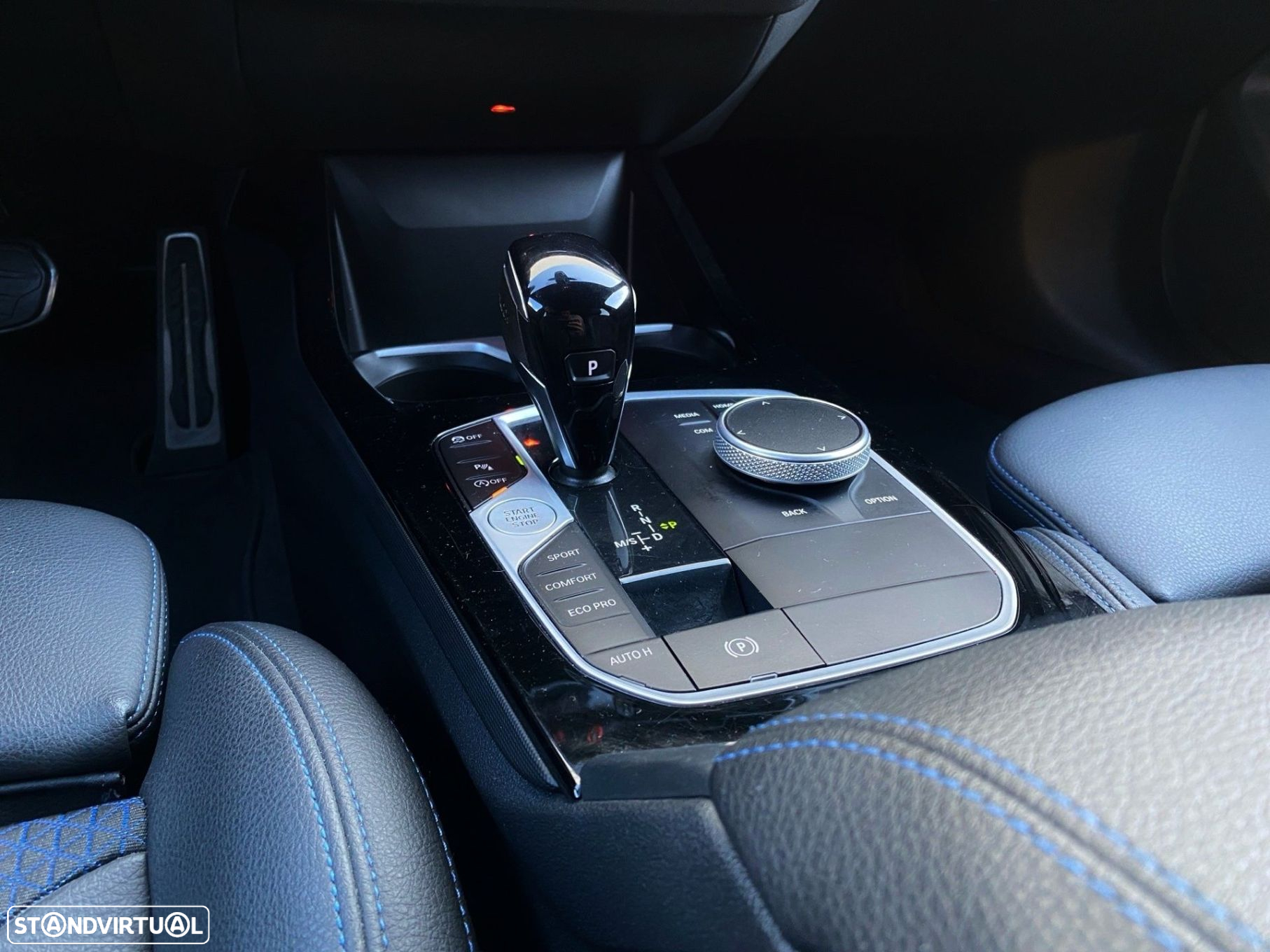 BMW 116 d Pack Desportivo M Auto - 12