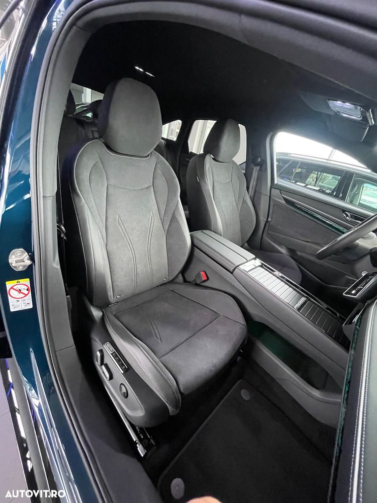 Volkswagen ID.7 77 kWh Pro - 10