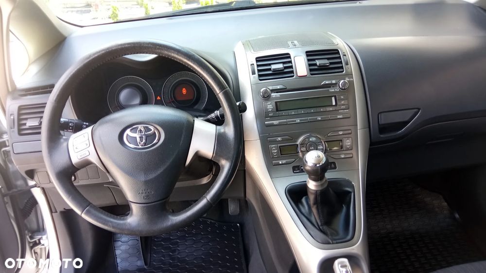 Toyota Auris 1.4 D-4D Luna - 20