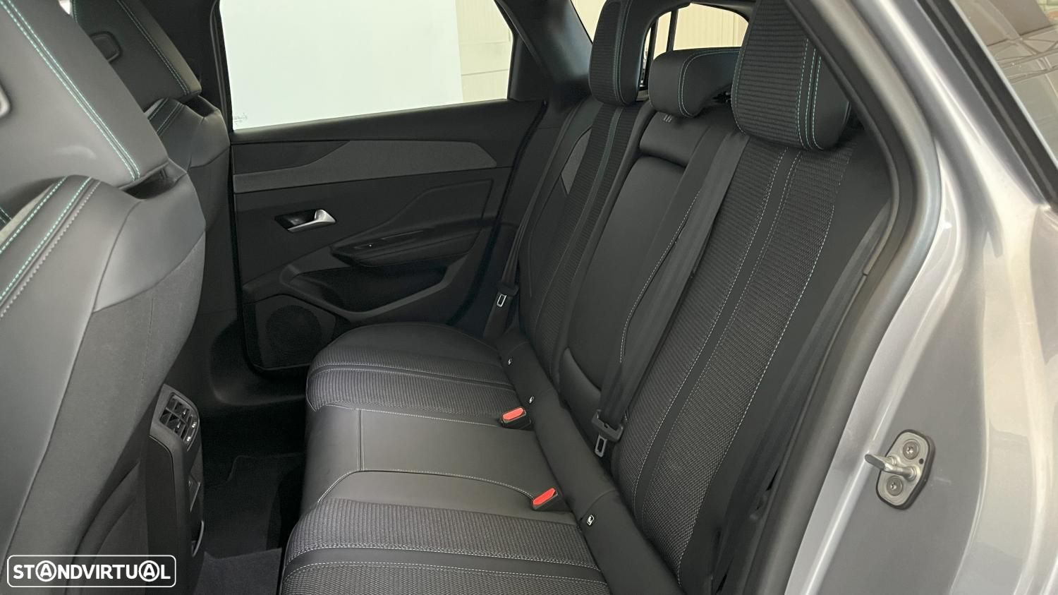 Peugeot 308 SW 1.2 PureTech Allure Pack EAT8 - 27