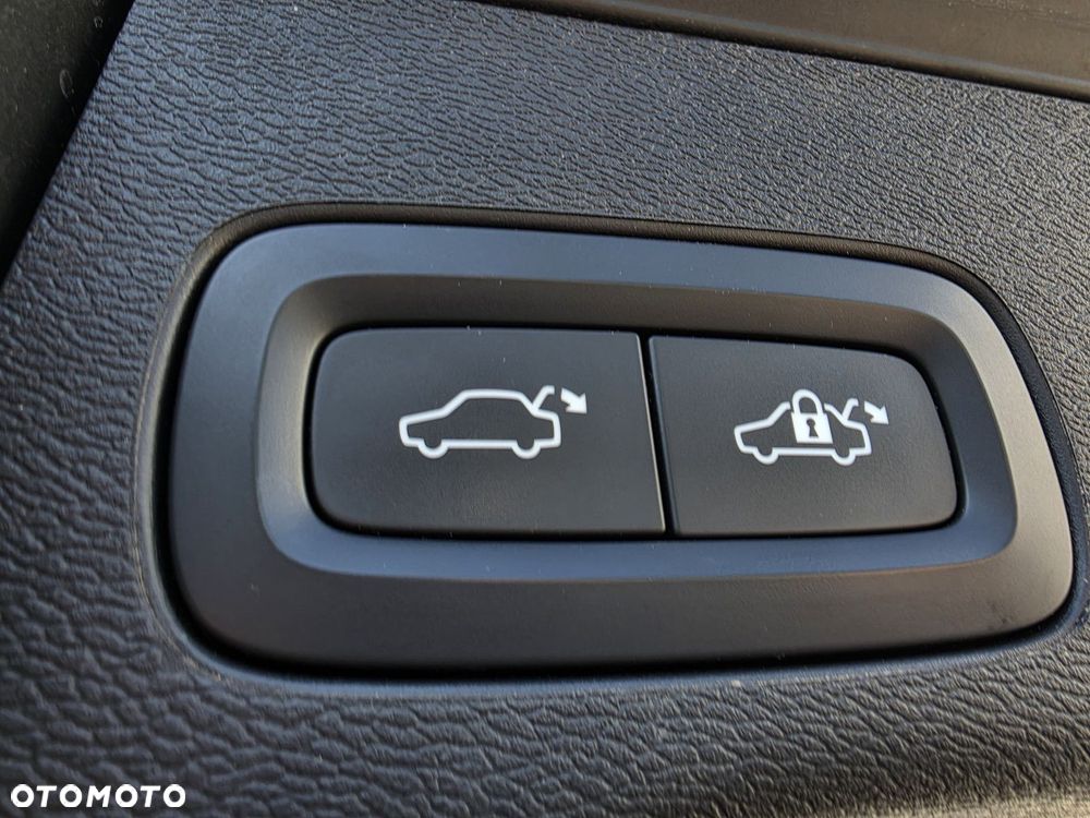 Volvo XC 60 - 24