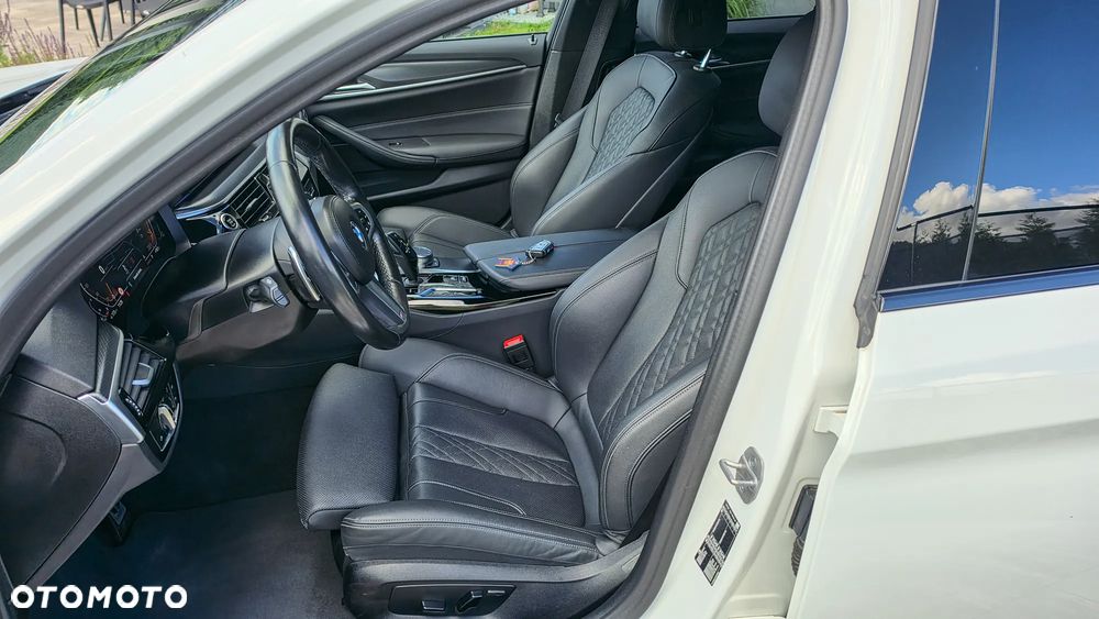 BMW Seria 5 520d MHEV Sport Line sport - 10