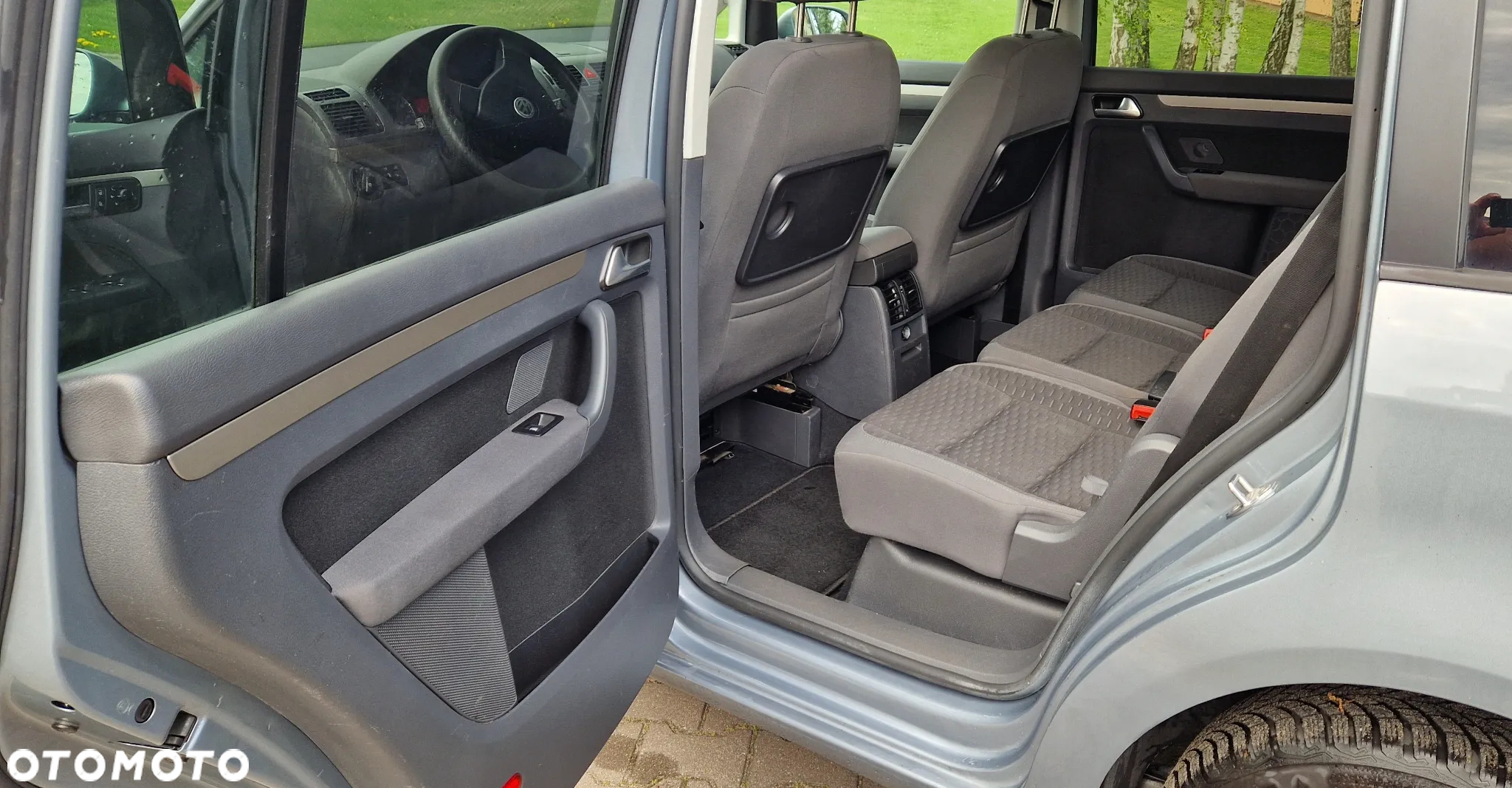 Volkswagen Touran - 8