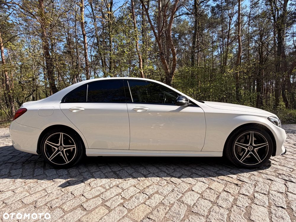 Mercedes-Benz Klasa C 300 9G-TRONIC AMG Line - 7