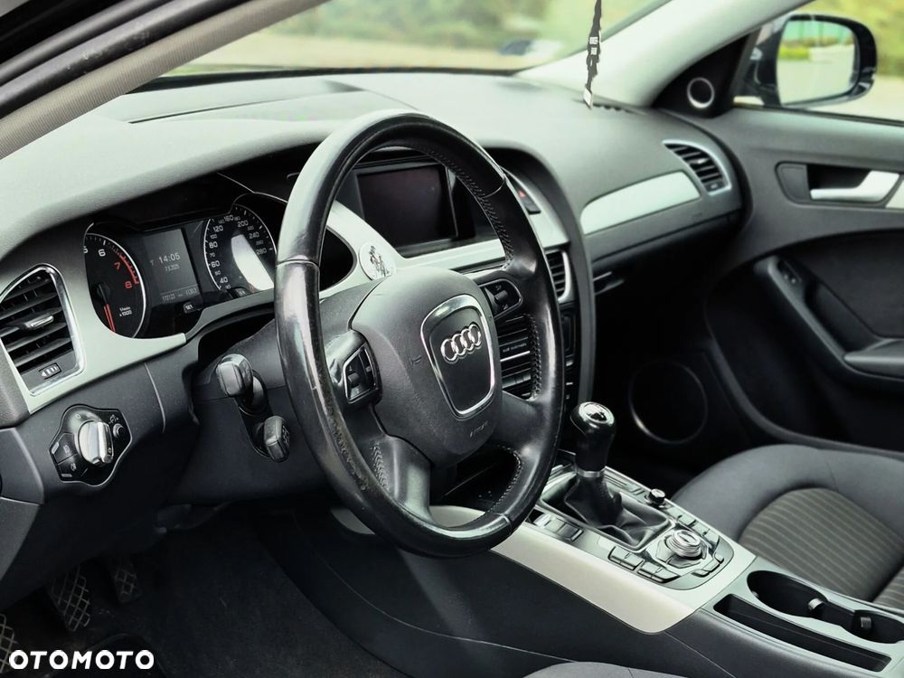 Audi A4 Avant 2.0 TFSI Ambiente - 10